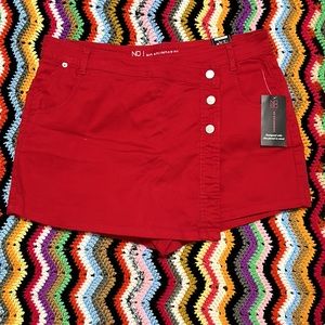 NWT No Boundaries Red Skort. Size 15